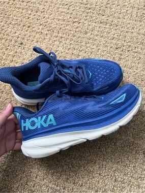 Hoka Clifton 9 running shoes